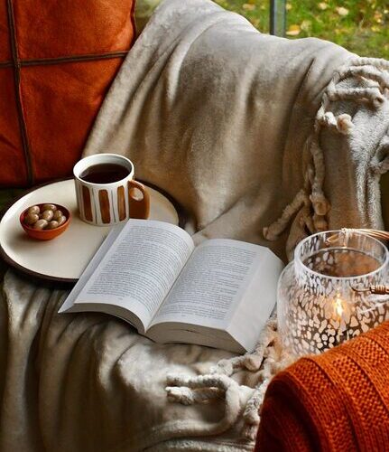 Simple Ways to Create a Cozy Reading Nook at Home