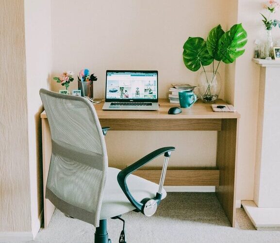 Tips for Creating a Productive Home Workspace That Enhances Focus and Comfort